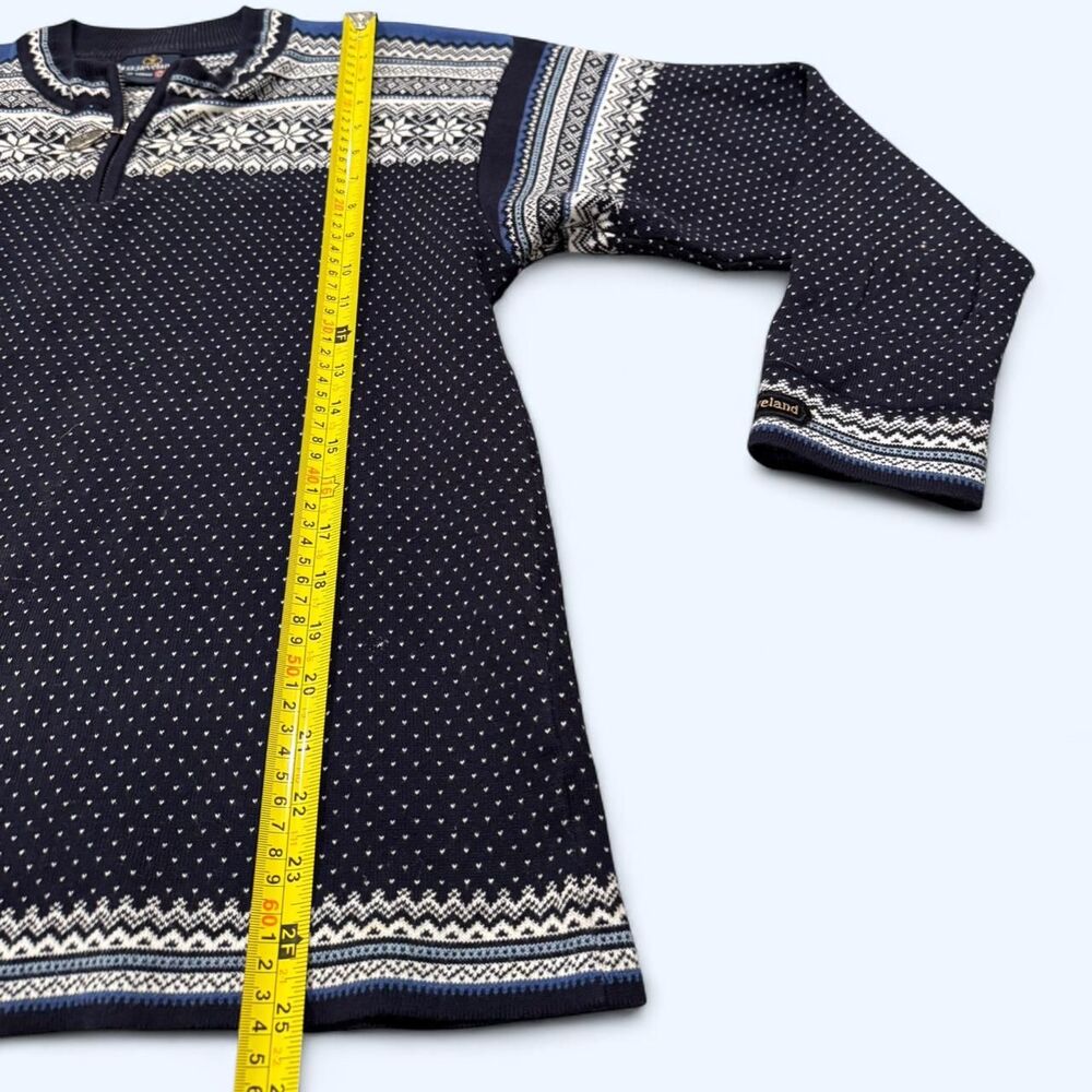 Skjaeveland Navy blue and white Norwegian knit sweater - Picture 5 of 7